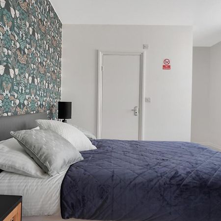 Comfy Double En-Suite Room In Barking バーキング エクステリア 写真